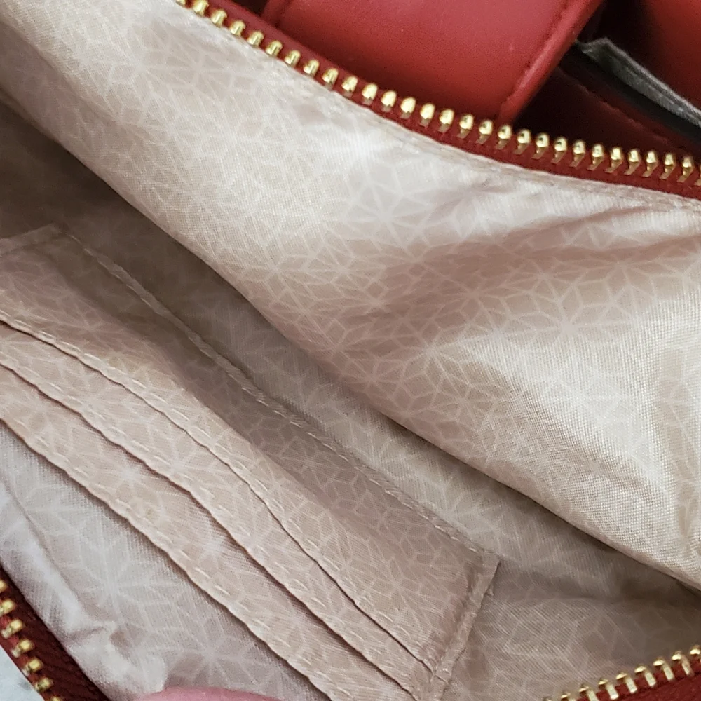 Time and Tru recycled materials puffer quilted camera bag crossbody bag red
